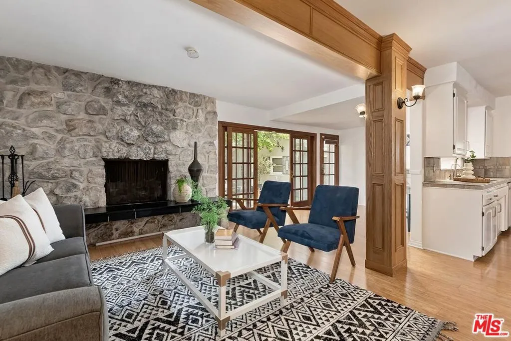 11205 Huntley Place, Culver City, California 90230 home-pic-8